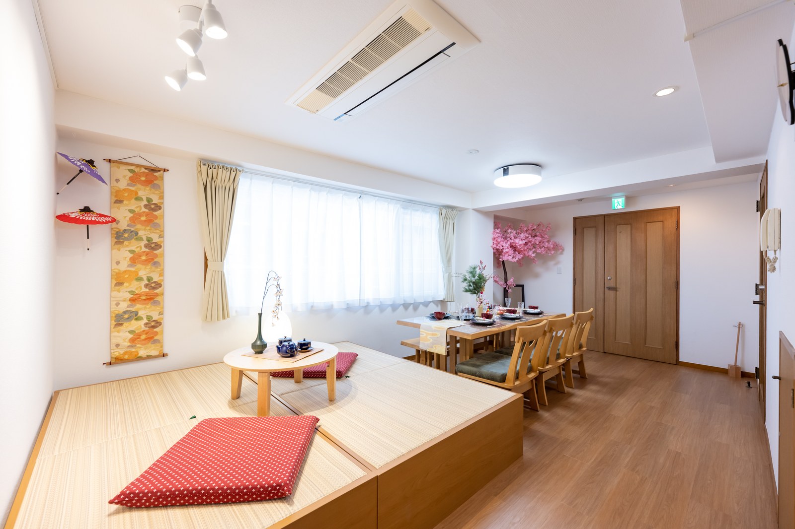 TK Court Shinagawa Aoyoko 広々とした畳小上がりとリビング